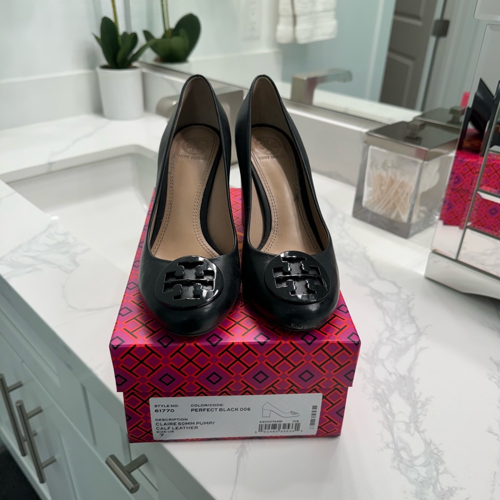 Tory Burch Janet Pump